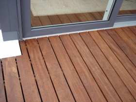 Terrassenboden reinigen