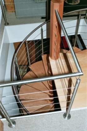 Wendeltreppe in Holz
