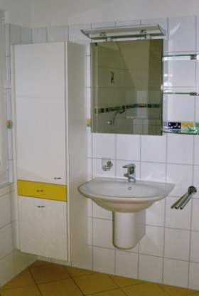 Badezimmerschrank