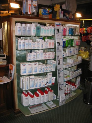 Apothekeneinrichtungen-e1452681772522